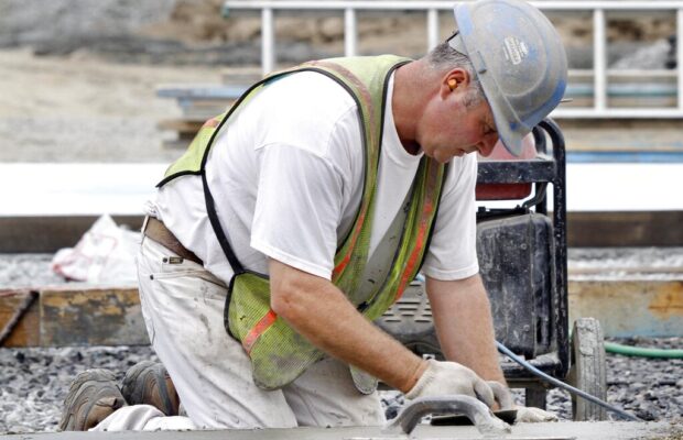 Tips To Consider When Working With Contractors