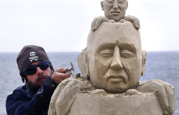 visitNH: World Famous Sand Sculptures and Pollyanna Celebration Day